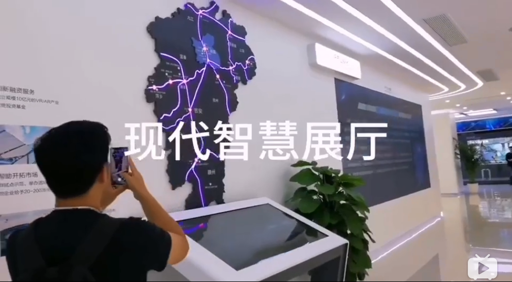 傳統(tǒng)展廳升級(jí)，科技的美